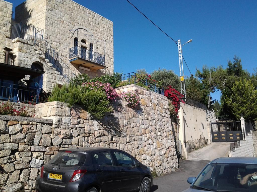 בית הארחה רוזרי סיסטר עין כרם * ירושלים